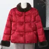 Ropa de alta calidad para madres Estilo chino Ropa de algodón Chaqueta de algodón holgada 2026 Nuevas llegadas de invierno Ropa para mujeres de mediana edad y mayores Ropa de algodón festiva roja