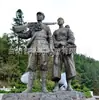 Directamente de Fibra de Vidrio Ejército de la Octava Ruta Imitación Cobre Personaje Escultura del Ejército Rojo Cobre Fundido Tema Rojo Paisaje Cultural Conmemorativo Anti-Guerra