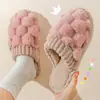Chinelos de algodão com sola grossa para mulheres, novo modelo outono e inverno 2026, uso doméstico interno, chinelos quentes de algodão peludo para homens