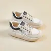 Nuevas Zapatillas Blancas de Malla 2025 para Mujer, Zapatos Casuales Transpirables Finos de Verano, Populares a la Moda Versátiles Zapatos Deportivos de Malla