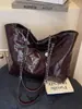 Bolso de Cuero Aceitado de Alta Gama Vintage de Gran Capacidad 2025 Nuevo Bolso de Hombro de Moda para Mujer Bolso Tote Acolchado