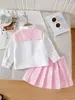 Niñas Pequeñas 0-3 Años Primavera y Otoño Estilo Universitario Camisa de Manga Larga + Chal + Falda a Rayas