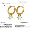 Luxo leve, cintilante e requintado, criando uma atmosfera envolvente. Brincos com pingente de zircônia em formato de gota multifacetada, banhados a ouro 18k sobre aço inoxidável, para mulheres