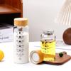 Copo de Vidro de Grande Capacidade com Tampa de Bambu, Alto Valor Estético, Resistência a Altas Temperaturas, Garrafa Portátil para Leite e Água, Copo de Água de Alto Borossilicato para Uso no Escritório