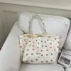 Bolso casual de lunares para mujer, nuevo modelo de verano 2026, adecuado para uso casual, clases y desplazamientos, bolso de hombro de gran capacidad