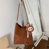 Bolsa de Ombro Retro de Camurça Simples de Grande Capacidade para o Inverno de 2025, Bolsa Simples de Veludo de Veado para o Dia a Dia, Bolsa de Ombro de Alto Valor