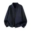 Chaqueta de granero con cuello alto y mangas desmontables, un abrigo casual limpio y corto estilo granero de ajuste ceñido.