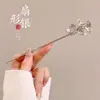 Novo grampo de cabelo antigo estilo chinês com borla para mulheres, elegante e versátil, adequado para Hanfu, cheongsam e penteados presos