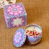 Comercio Exterior Dropshipping Transfronterizo de Velas de Flores Secas, Latas de Hojalata Coloridas Estilo Étnico, Caja de Regalo de Velas Aromáticas de Cera de Soja