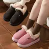 Nuevas Pantuflas Cálidas de Algodón Felpa de Pana Invierno Cómodas Antideslizantes Sensación de Pisar Mierda Suela Gruesa Zapatos de Algodón para Casa