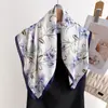 Bufanda de Seda Cuadrada Estampada Floral Colorida Estilo Coreano Chal de Alta Calidad Bufanda Pequeña Cuadrada Versátil para Cuello Bufanda para Mujer