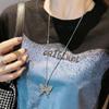 Colar com Pingente de Borboleta Cravejado de Diamantes de Alto Nível Europeu e Americano para Homens e Mulheres, Corrente de Suéter Moderna de Nicho de Estilo Longo