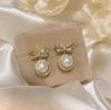 Pendientes de Gota de Agua de Perla Galvanizados en Oro Real con Aguja de Plata, Estilo Floral Vintage de Alta Gama, Accesorios de Yiwu con un Toque de Lujo Ligero y Alta Gama