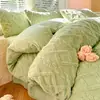 Juego de cuatro piezas de tafetán de invierno, engrosado y cálido, con funda de edredón de terciopelo de leche y forro polar de coral, adecuado para habitaciones de estudiantes femeninas, un juego de ropa de cama de tres piezas