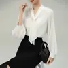 Blusa blanca de gasa con cuello en V y cintas, nuevo top de moda de otoño para mujer, estilo profesional y maduro, de manga larga, elegante