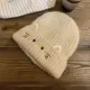 Chapéu de tricô fofo com orelhas de gato e design de gato bordado, chapéu de fio macio e espesso para mulheres, perfeito para outono e inverno, faz o rosto parecer menor e fornece calor em clima frio.