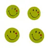 Insignia de cara sonriente de dibujos animados linda insignia de cara sonriente de hojalata insignia de jóvenes pioneros insignia de vanguardia al por mayor