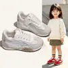 Zapatos Infantiles Rojo Suela Blanda Zapatos Estilo Alemán para Niñas Estudiante 2026 Otoño Nuevos Malla Transpirable Zapatos Deportivos para Niños