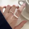 Anel de Pérola Irregular Novo da Moda com Prata Triturada para Mulheres, Anel de Joia Versátil de Design de Nicho Tendência