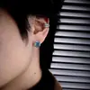 Populares Aretes de Zirconia Azul Verdoso Ultra Brillantes para Hombre, Moda de Lujo Ligero, Tachuelas Sencillas de Gama Alta, Clips para Orejas Versátiles, Accesorios para Orejas