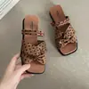 Sandálias Slip-On com Laço para Mulheres 2026 Verão Estilo Casual Plataforma Antiderrapante Solado Grosso Chinelos Doce Design de Nicho para o Dia a Dia