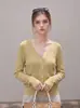 Cardigan de tricô com decote V e mangas compridas em estilo suave para mulheres, novo modelo de início de outono, elegante e versátil, top emagrecedor 5338