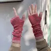 Nuevos guantes de punto sin dedos de bloques de color a rayas 2022 para mujer, calentadores de brazos de punto cálidos de invierno