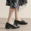Sapatos Femininos de Couro Genuíno 2026 Outono Estilo Britânico Loafers Pretos Planos Couro Fino Macio Sapatos de Trabalho