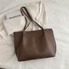 Bolso vintage de gran capacidad, primavera 2024, nuevo, bolso de hombro bajo el brazo, combinable, bolso de mano de cuero suave.
