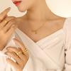 Collar con colgante de sonrisa inglesa, diseño de nicho de moda coreana, cadena de clavícula chapada en oro y acero de titanio para mujer