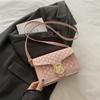 Bolso de moda de estilo coreano para mujer, novedad de 2024, bolso cuadrado pequeño retro combinable, bolso bandolera de hombro de diseño nicho de alta gama.