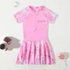 Maiô infantil de peça única, maiô para meninas mais velhas, maiô infantil de duas peças para bebês, design fofo de desenho animado, roupa de banho com proteção solar