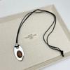 Collar con Colgante Ovalado Marquise de Acero de Titanio y Cadena Larga de Cuero Negro para Sweater de Otoño e Invierno para Mujer Ins Niche Lujo Accesible Gama Alta
