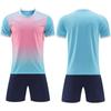 Un gran número de uniformes de fútbol para niños en stock, uniformes de juego para hombres, ropa de fútbol para niños de manga corta con bolsillo bilateral para entrenamiento de verano