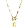 Europa y Estados Unidos cadena de clip de hebilla Ot transfronteriza collar con colgante de 26 letras inglesas cadena de clavícula femenina de acero inoxidable oro de 18K