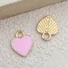 Set Mixto de 30 Colgantes Nuevos de Aleación de Esmalte con Forma de Corazón Hueco y Flor de Rosa de Colores Accesorios para Llaveros de Joyería DIY