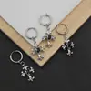 Pendientes de aro con colgante de cruz de diamante negro en forma de corazón de alta gama, clips para orejas, unisex, pendientes oscuros, tachuelas, stock de fábrica