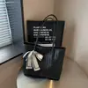 Bolso tote grande de patrón tejido retro transfronterizo, bolso de hombro casual de moda para el trabajo, bolso de mano moderno y elegante