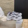 Zapatillas de papá de malla transpirable de cuero sintético para mujer, nuevo estilo primavera y otoño 2026, zapatos de mujer de suela gruesa que aumentan la altura, zapatillas deportivas casuales versátiles
