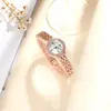 Novo Relógio de Pulso Feminino Nicho Trendy Casual Versátil Mostrador Redondo Pulseira de Aço Quartzo