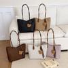 Nova Bolsa Tote Lisa Casual de Verão 2025 para Mulheres para Ir ao Trabalho Bolsa de Ombro de Grande Capacidade Moda Bolsa de Braço