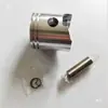 Motor Fuera de Borda Modelo Antiguo de 2 Tiempos 40 Caballos de Fuerza Hélice Pistón Anillo de Pistón