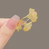 Elegante y Exquisita Broche de Hoja de Ginkgo Perlada Personalizado Elegante Accesorios de Corsage para Traje Pin de Abrigo de Lujo Ligero de Alta Gama