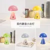 Lámpara de escritorio decorativa retro de metal led nórdica Lámpara de escritorio retro simple para dormitorio INS europeo lámpara de ambiente al por mayor