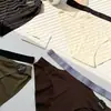 Roupa Íntima Confortável de Menina Sexy e Quente Estilo Esportivo Europeu e Americano Pele de Mãe Respirável Cuecas de Algodão Femininas 1801K