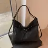 Bolso Tote Estilo Retro para Mujer 2025 Invierno Nueva Moda Gran Capacidad para Viajar de Commute de Aspecto Elegante Bolso de Ocio a la Moda