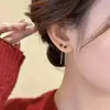 2025 Nuevos Pendientes de Línea para Oreja Color Maillard de Moda Exquisitos Pequeños Elegantes Versátiles Lujo Ligero Perno de Oreja Línea de Oreja Simples