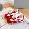 Zapatillas de entrenamiento alemanas para niñas 2026 nuevo otoño e invierno estilo coreano moda casual zapatillas de caña baja suela blanda transpirables Zapatos Forrest Gump