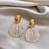 Pendientes de Textura Cepillada Dorada Diseño de Nicho Pendientes de Alta Gama para Mujer 2025 Nuevo Estilo Caliente Pendientes Elegantes para Mujer