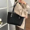 Bolsa de Mão Grande Capacidade Transfronteiriça Ombro Único Moda Casual Estampa de Leopardo Novo Estilo Outono/Inverno 2026 Bolsa Tote para o Dia a Dia Feminina